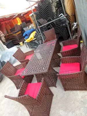 6 Seaters Outdoor Rattan With Glass Top Table