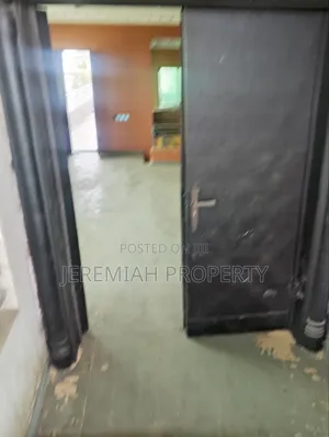 5bdrm Duplex in Omole Estate Phase 1, Berger for rent