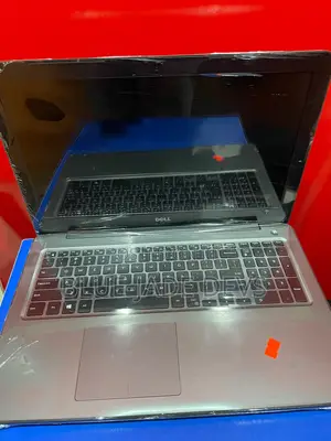 Laptop Dell Inspiron 15 5567 8GB Intel Core i7 SSD 256GB