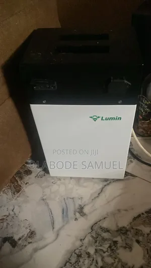 Lumin 1000 Solar Generator