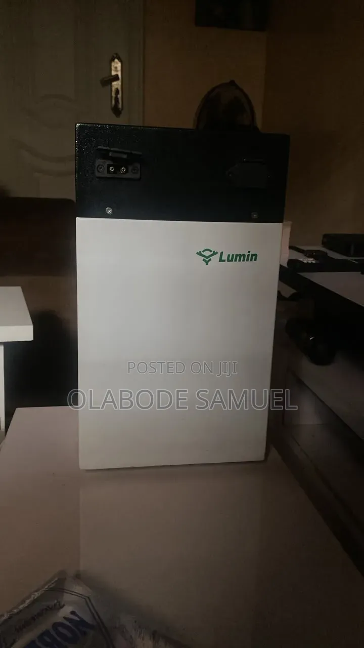 Lumin 1000 Solar Generator