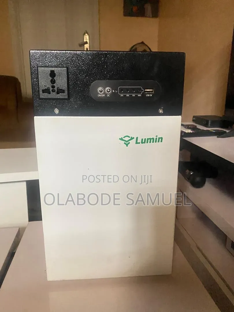 Lumin 1000 Solar Generator