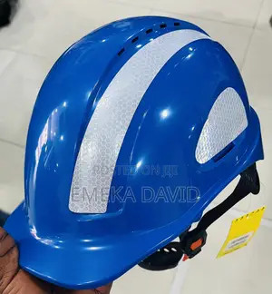 Safety Hard Hat Featuring Honeycomb-Patterned Reflective Strips,