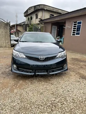 Toyota Camry SE Sport 4dr Sedan (2.5L 4cyl 6A) 2014 Gray