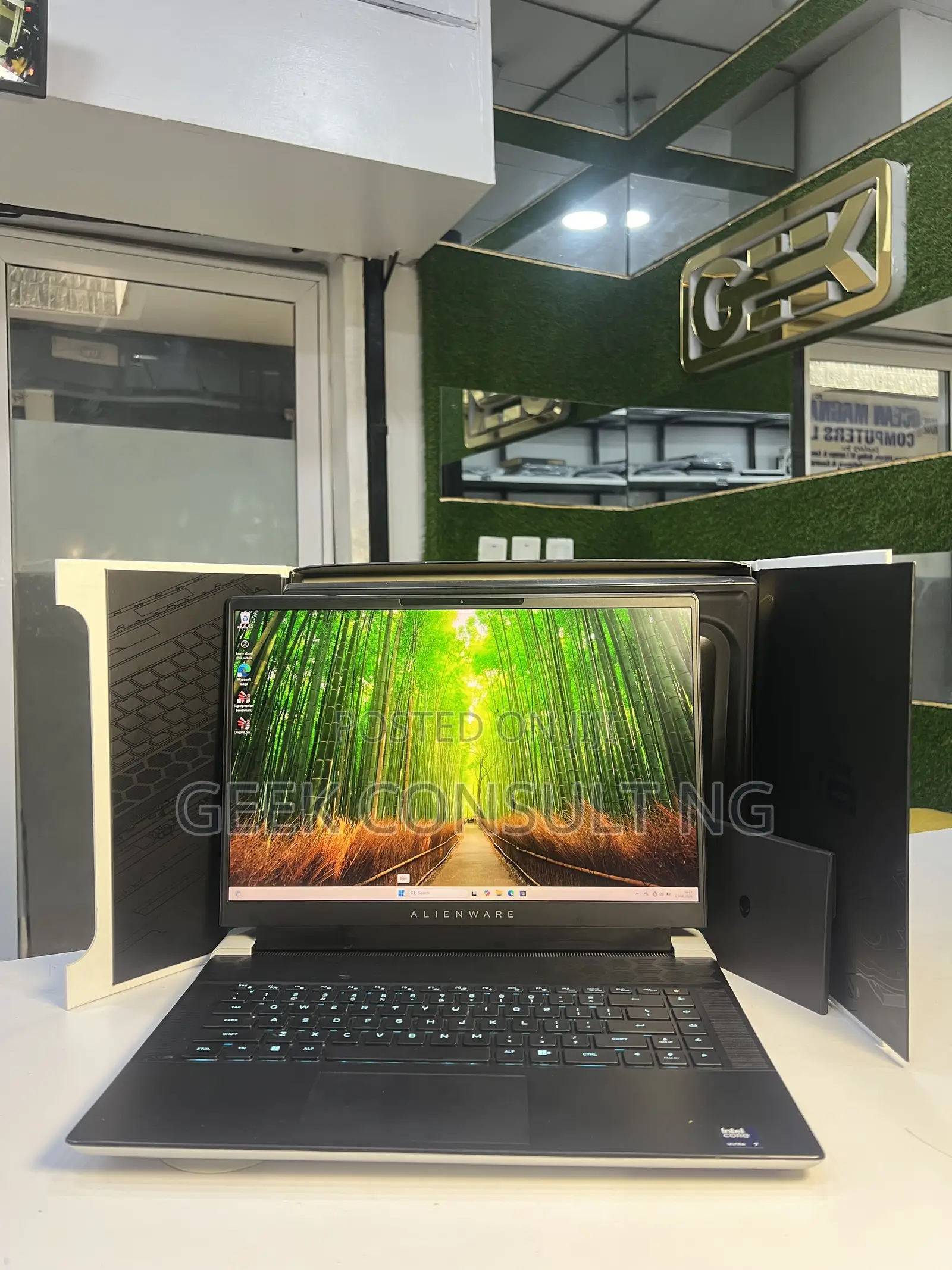 Laptop Alienware X16 R2 16GB Intel Core Ultra 7 SSD 1T