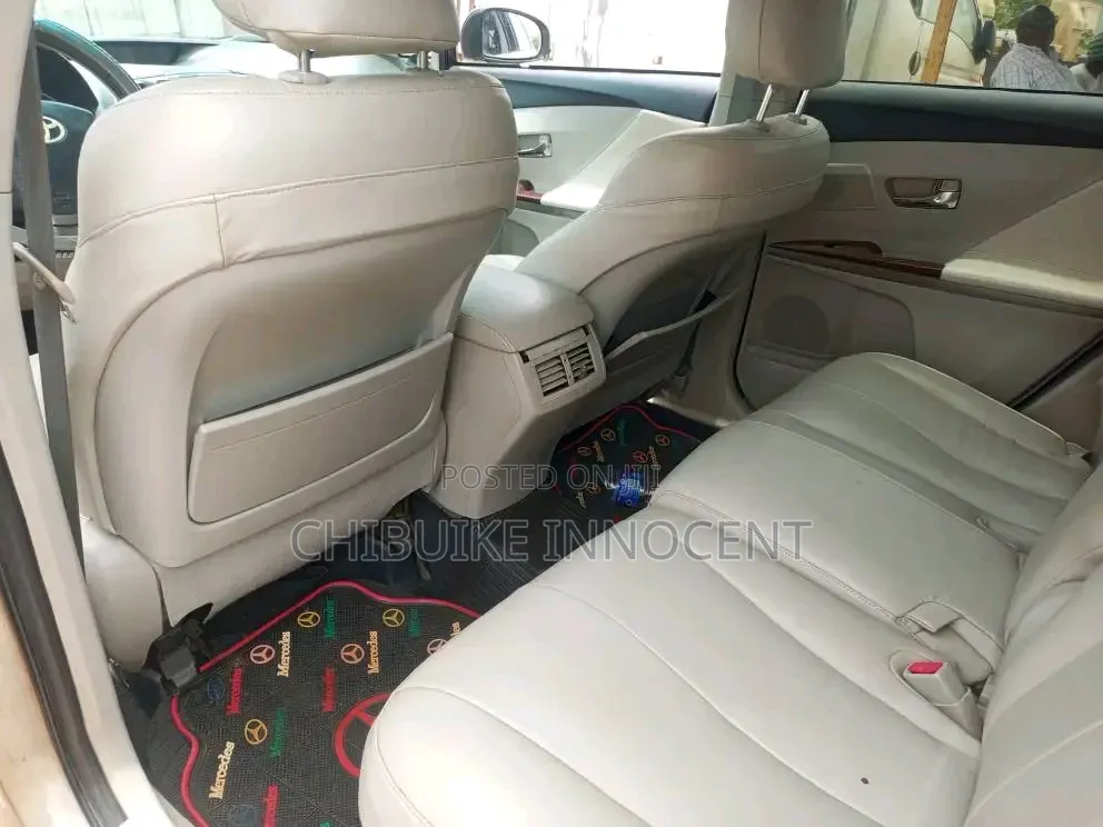 Toyota Venza 2010
