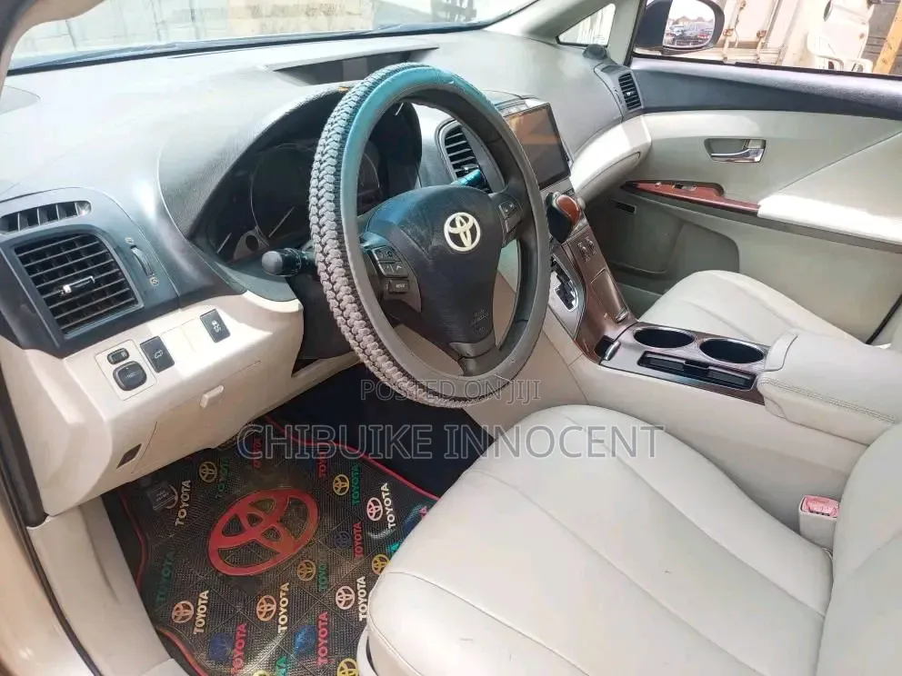 Toyota Venza 2010