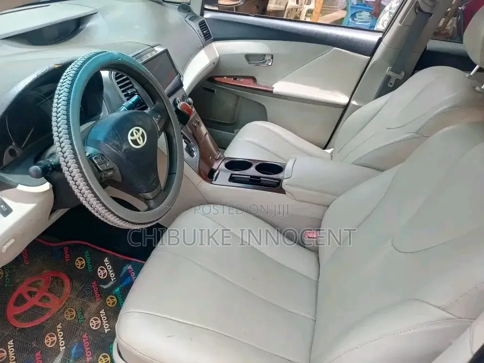 Toyota Venza 2010