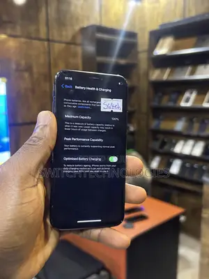 Apple iPhone X 64 GB Black