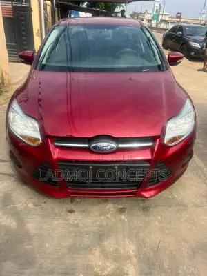 Ford Focus 2013 Red
