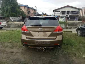 Toyota Venza XLE 2009 Gold