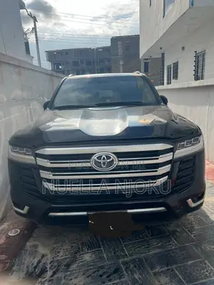 Toyota Land Cruiser 4.6 V8 GX 2012 Black