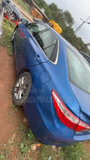 Toyota Camry SE 4dr Sedan (2.5L 4cyl 6A) 2016 Blue