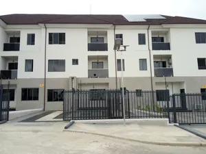 4bdrm Duplex in Jahi Main for sale