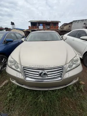 Lexus ES 350 2010 Gold