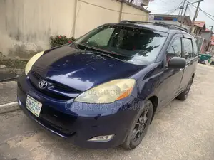 Toyota Sienna 2007 Blue