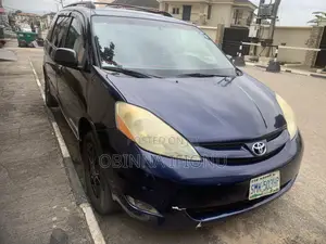 Toyota Sienna 2007 Blue