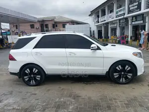 Mercedes-Benz GLE-Class 2017 White