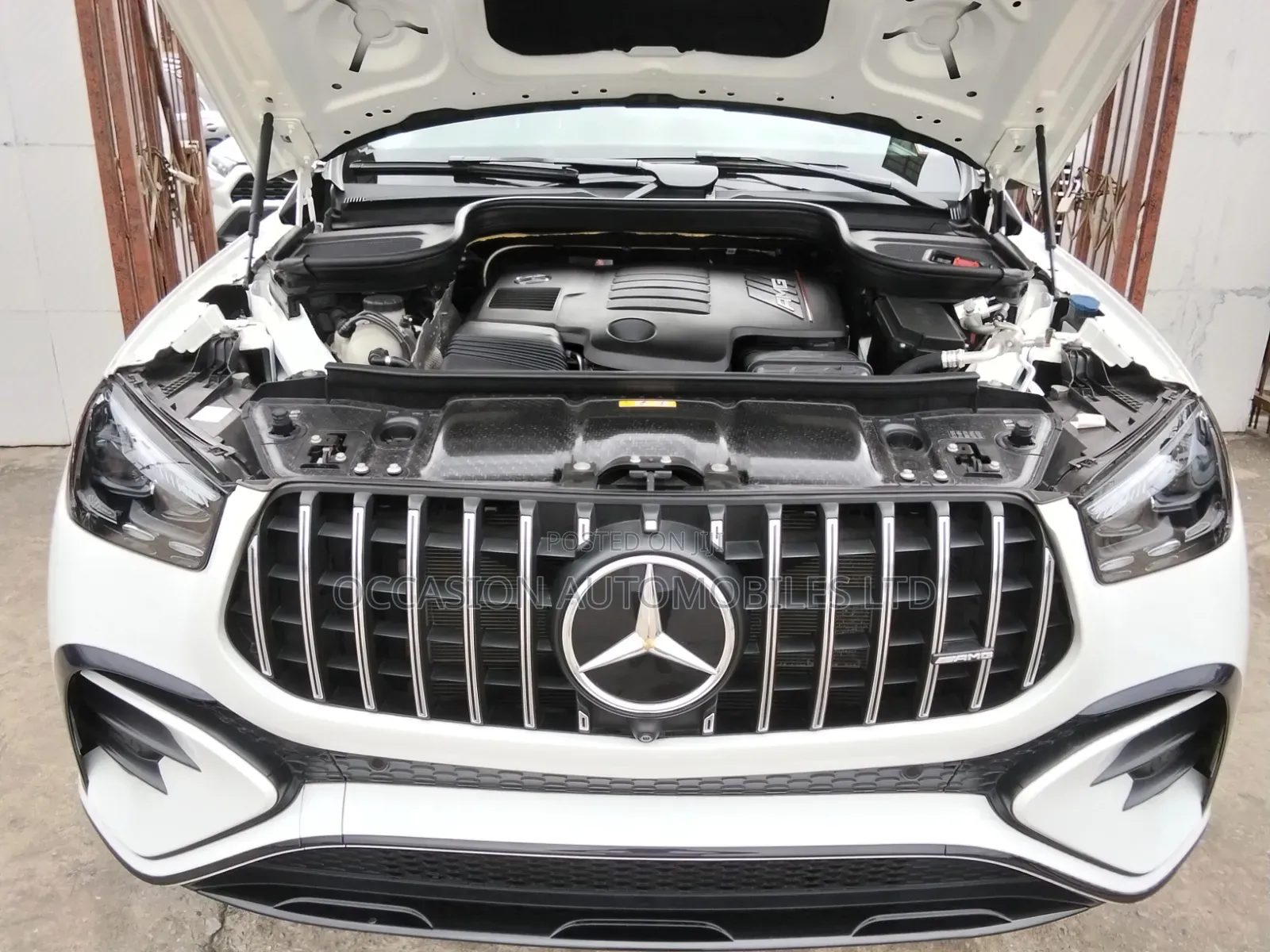 Mercedes-Benz GLE-Class 2025 White