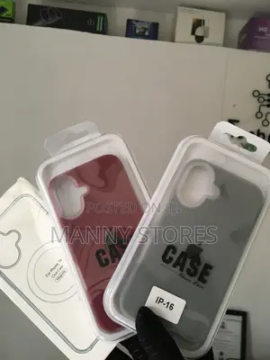 iPhone 16 Pouches