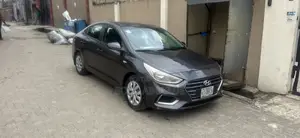 Hyundai Accent SE 2020 Gray