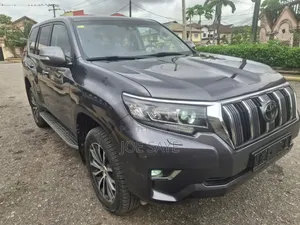 Toyota Land Cruiser Prado 2018 Gray