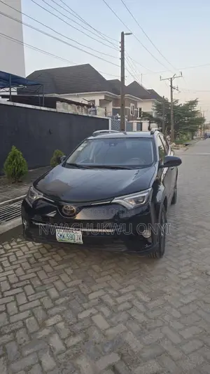 Toyota RAV4 2017 Black