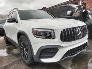 Mercedes-Benz GLB-Class 2021 White
