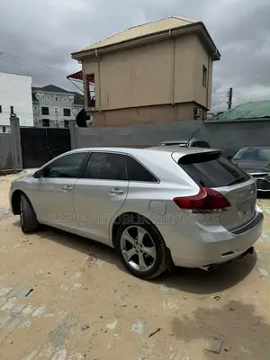 Toyota Venza Limited AWD V6 2013 Silver