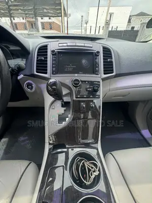 Toyota Venza Limited AWD V6 2013 Silver
