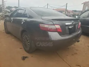 Toyota Camry LE 4dr Sedan (2.4L 4cyl 5A) 2007 Green