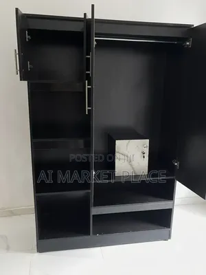 A Sleek, Modern WARDROPE With Inner Safe (4ft by 6ft)