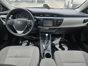 Toyota Corolla 2016 Black