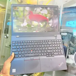 Laptop Lenovo ThinkPad P15s 16GB Intel Core i7 SSD 512GB