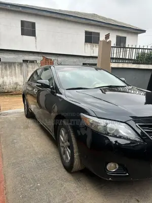 Toyota Camry XLE V6 4dr Sedan (3.5L 6cyl 6AM) 2010 Black