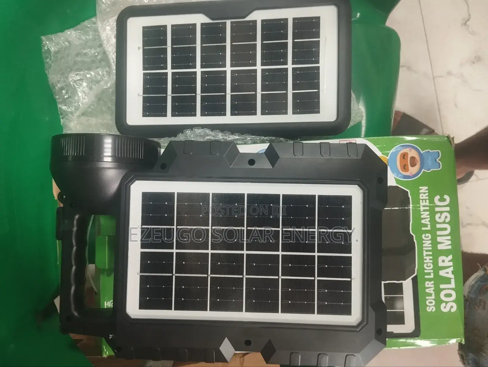 Solar Lighting Lantern With Radio