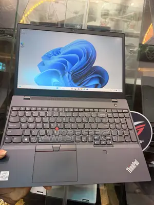 Laptop Lenovo ThinkPad P15s 16GB Intel Core i7 SSD 512GB