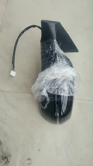 1 PC of Side Mirror With Light and Signal Sensor Honda CRV 017--022