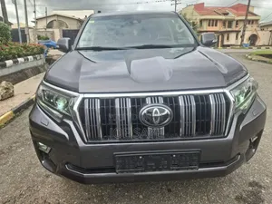 Toyota Land Cruiser Prado 2018 Gray