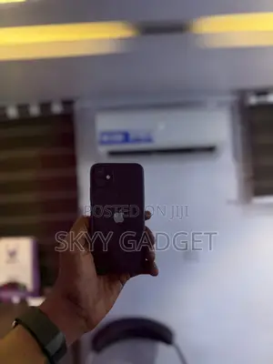 Apple iPhone 11 64 GB Black