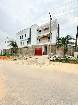 5bdrm Duplex in Ogudu GRA for sale