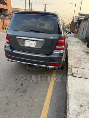 Mercedes-Benz GL-Class 2011 Gray