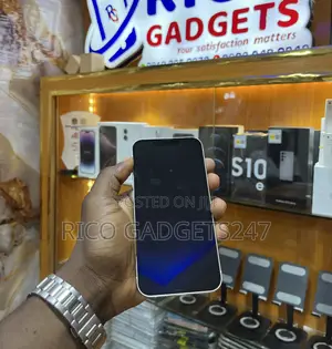 Apple iPhone 13 128 GB White