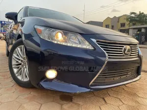 Lexus ES 2013 Blue