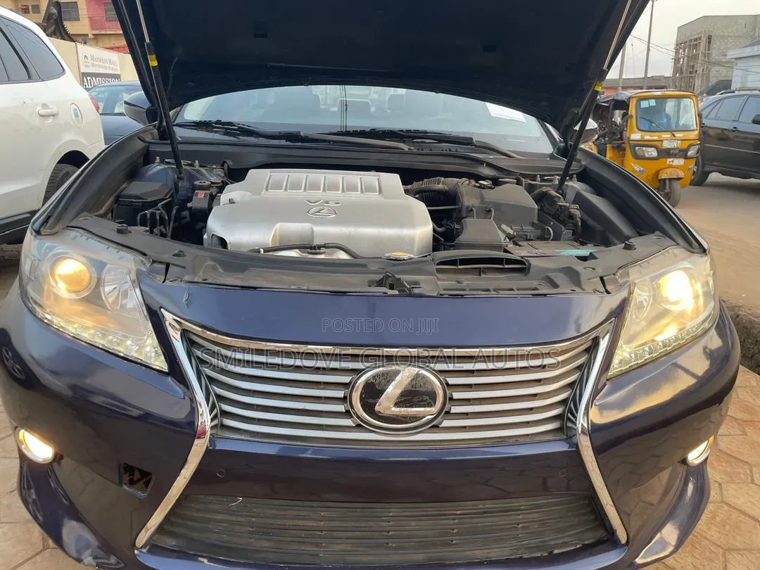 Lexus ES 2013 Blue