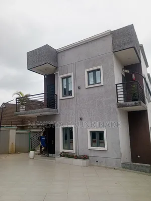 1bdrm Apartment in Ologuneru for rent