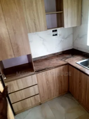 1bdrm Apartment in Ologuneru for rent