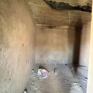 3bdrm Block of Flats in Apo District for sale