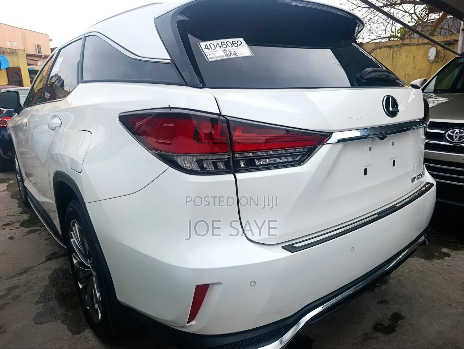 Lexus RX 2022 White