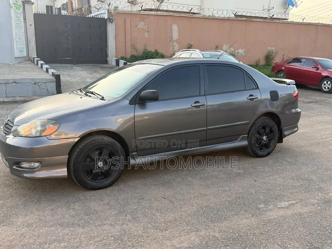 Toyota Corolla 2007 Gray